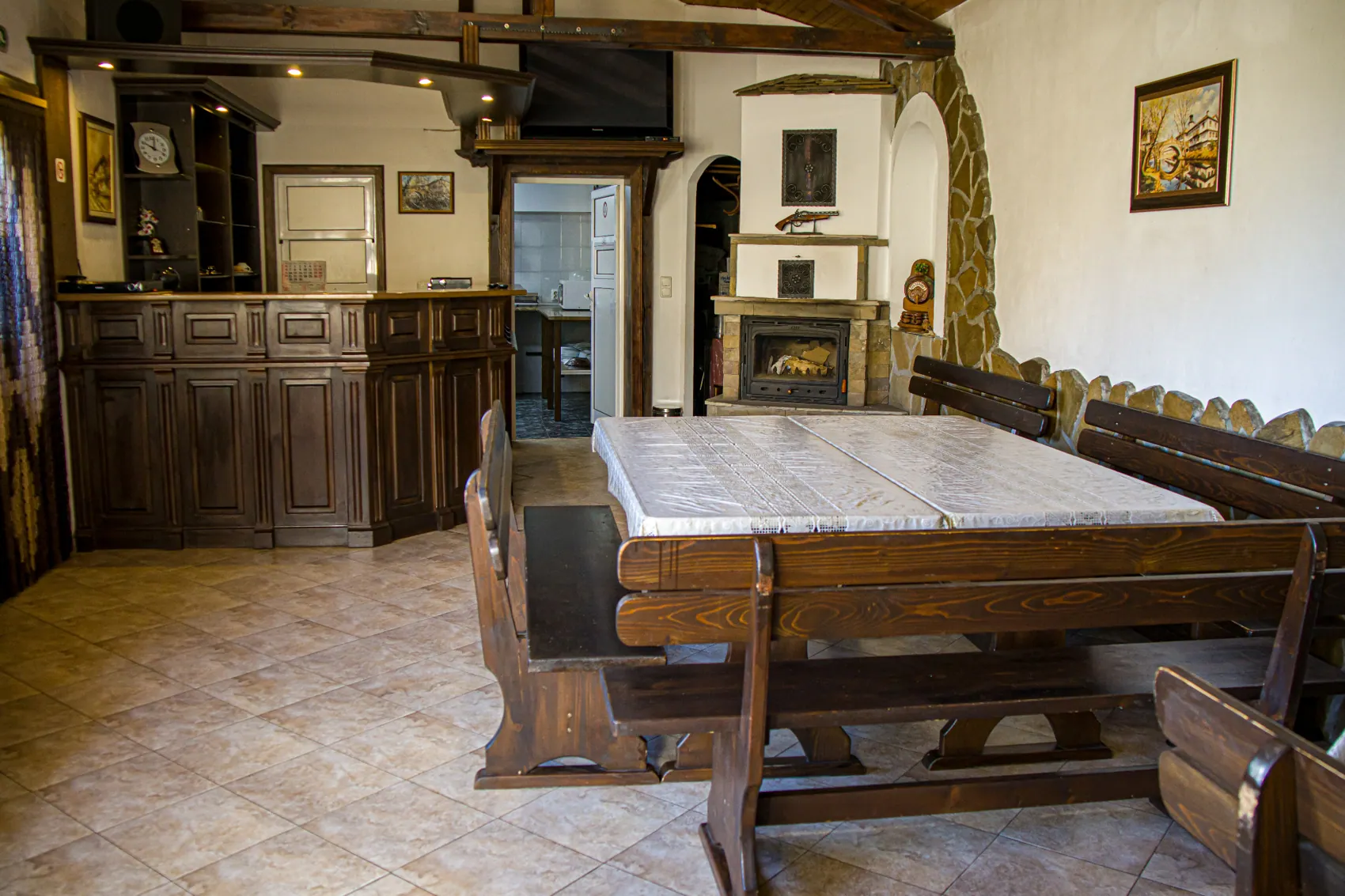 Vasilena Guest House tavern