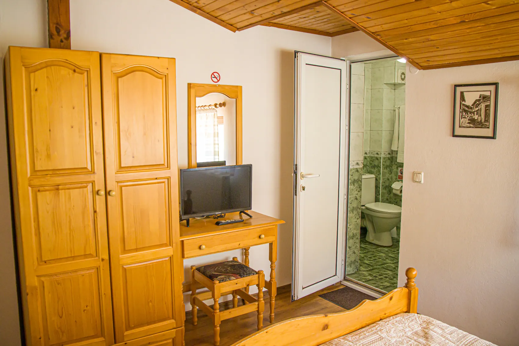 Rooms and facilities